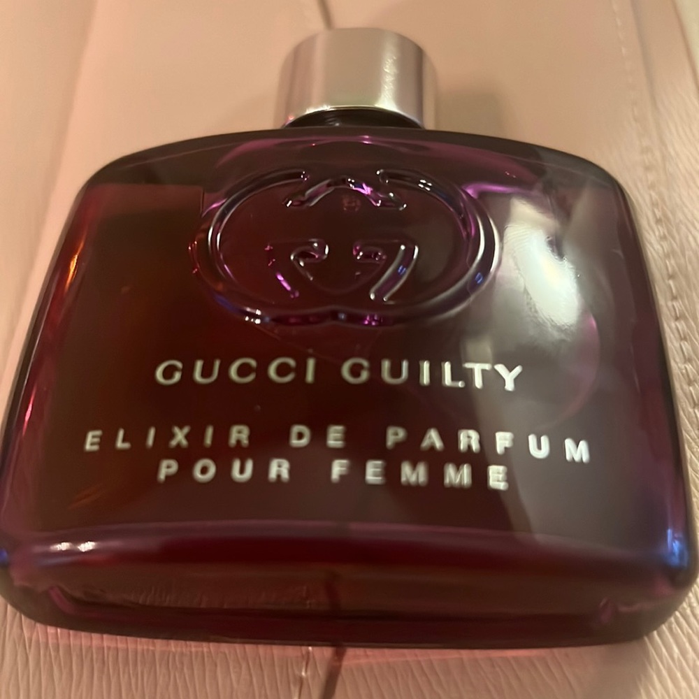 2.0 oz gucci guilty fragrance no box but new